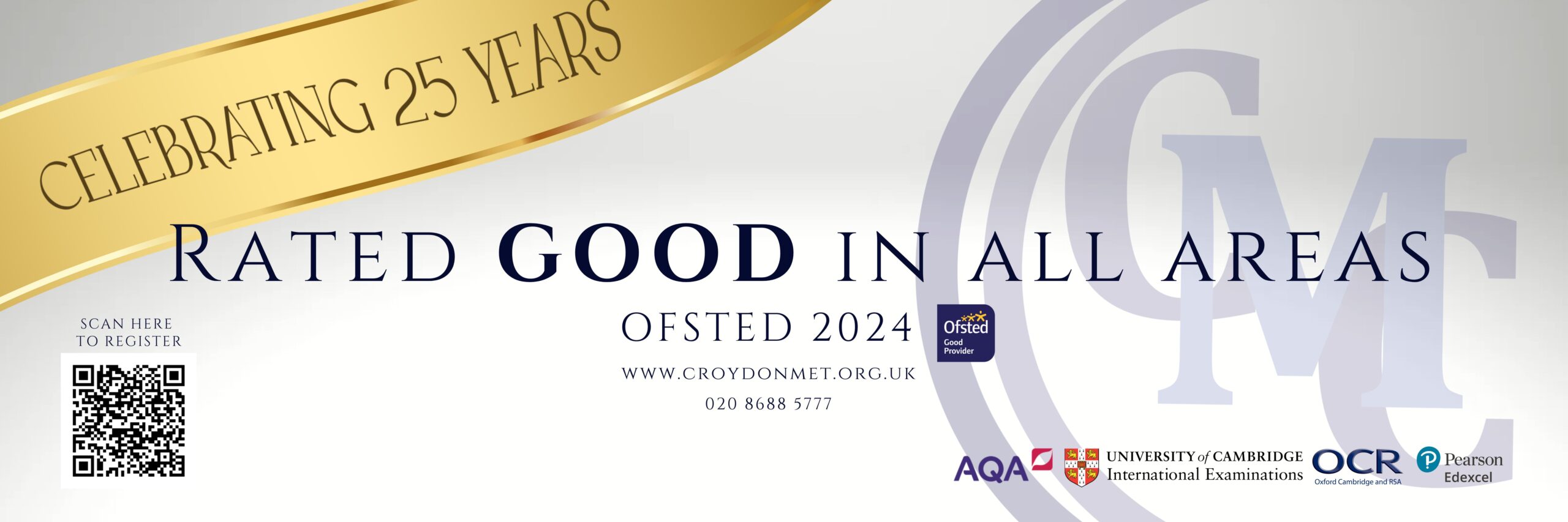 Students collaborating at Croydon Metropolitan College